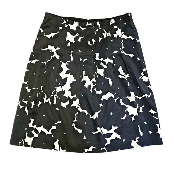 Banana Republic Dresses & Skirts - Vintage Silk Banana Republic Floral Midi Skirt Sz 4